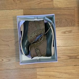 Brown Leather Duck Boots—Steve Madden